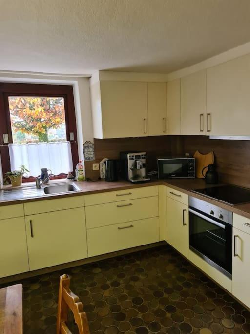 Haus Paesch Nahe See Mit Beheiztem Whirlpool/Sauna Butgenbach Exterior foto
