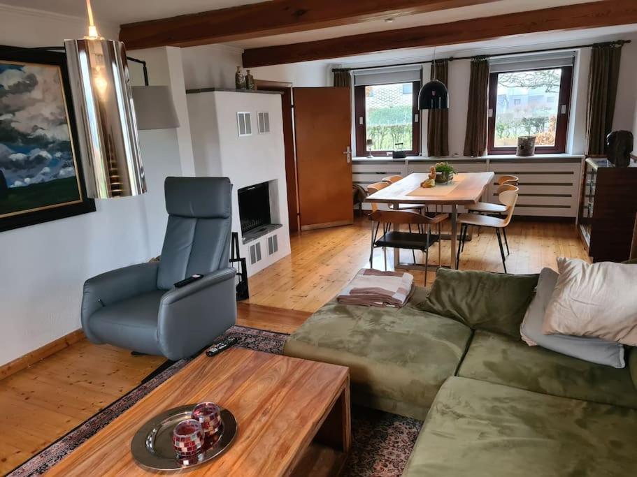 Haus Paesch Nahe See Mit Beheiztem Whirlpool/Sauna Butgenbach Exterior foto